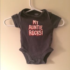 Newborn my auntie rocks onesie